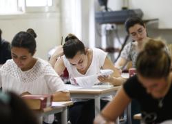 Scuola, a settembre addio a Dad, distanziamento e mascherine: la fine delle regole anti-Covid
