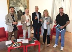 Cento anni di baci perugina, inaugura la mostra di arte contemporanea
