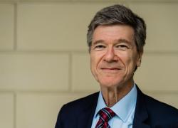 Jeffrey D. Sachs (Columbia University): "Mondo sull'orlo di una catastrofe nucleare a causa dei leader politici occidentali"