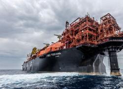 Rigassificatore di Piombino, per il Governo è una misura "necessaria" (anche se altamente inquinante): così si giustifica la linea imposta da Washington 
