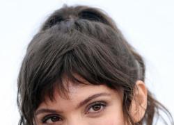 Charlbi Dean, morta per un malore improvviso a 32 anni l'attrice di "Triangle of Sadness"