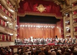 Teatro alla Scala di Milano, John Axelrod dirige il concerto inaugurale di MITO SettembreMusica 2022