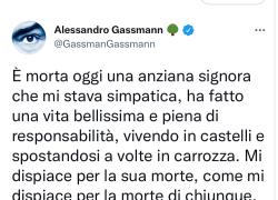 Alessandro Gassmann sulla Regina Elisabetta: "È morta un'anziana signora come chiunque". Il web si ribella