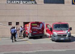 Mestre, sparatoria davanti al centro commerciale: il ladro voleva rapinare un portavalori. 2 feriti: uno è la guardia giurata