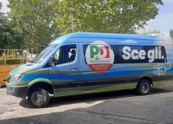 Elezioni, si scarica il bus elettrico del Pd: Letta resta a piedi a Torino