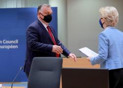 Ungheria, il Parlamento europeo la boccia col 77% dei voti su proposta dei Verdi: "Autocrazia elettorale"