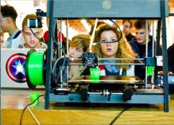 Internet festival, torna a Pisa l’appuntamento che indaga le forme di futuro
