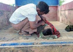 Myanmar, elicotteri militari sparano su aree civili: colpita anche una scuola, uccisi 11 bambini