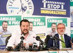 Elezioni, Maroni sconfessa Salvini: "È ora di un nuovo segretario per la Lega"