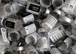 Vaccino COVID, 100 milioni le dosi buttate in Europa: i dati sullo spreco multimiliardario