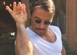 Salt Bae, il re della carne, apre un ristorante a Milano