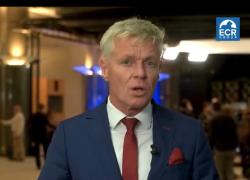 Vaccino Covid, Rob Roos (eurodeputato): "Escono le bugie, Pfizer ammette che siero non testato su arresto trasmissione o riduzione letalità" - VIDEO