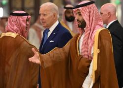 Usa, escalation di Biden dopo taglio greggio: “Conseguenze per Arabia”. Ma Brent resta stabile a 92 Usd (-1% da inizio anno) 