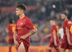 Infortunio Dybala, lesione retto femorale confermata: tempi di recupero