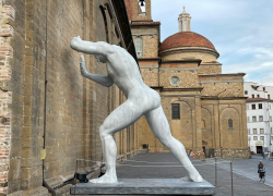 Mr. Arbitrium alla Basilica di San Lorenzo a Firenze. La proroga dell’installazione e la tavola rotonda di sabato 15 ottobre
