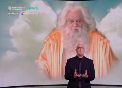 Fratelli di Crozza, Dio: " La Segre che ha presentato La Russa! Fa ridere dai!"