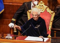 Gent.ma senatrice Segre, a Gaza c'è un genocidio, gli ebrei di oggi sono i palestinesi, se la vittima diventa carnefice il senso della Storia scompare