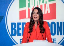 Camera e Senato, ecco i capigruppo: Ronzulli per Fi, conferma Lollobrigida per Fdi. Attesa per i vicepresidenti