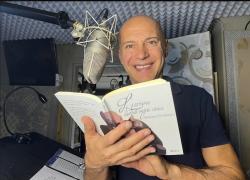“Il viandante”, Andrea Piovan presta la sua voce per L’amore dietro ogni cosa di Simone Di Matteo