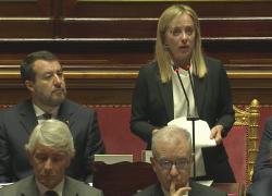 Governo Meloni, la premier al Senato: "No evidenze scientifiche su misure anti-covid del precedente esecutivo"