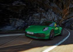 Nuova sportiva leggera: la Porsche 911 Carrera T