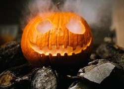 Halloween: frasi divertenti, simpatiche, celebri, per bambini, paurose e d'amore 