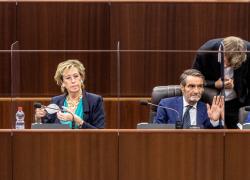 Regione Lombardia, Letizia Moratti si dimette da assessore: "Contro reintegro medici no-vax e visione diversa su vaccini"