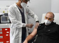 Multe ai "no-vax" over 50, salta la sospensione nel dl Aiuti ter: marcia indietro del governo