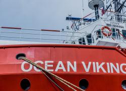 Migranti, Francia pronta ad ospitarne una parte solo se l'Italia accoglie l'Ocean Viking. La Norvegia si tira indietro
