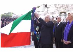 4 novembre, Mattarella: "Sia per legge Giornata Unità Nazionale e festa delle Forze Armate"