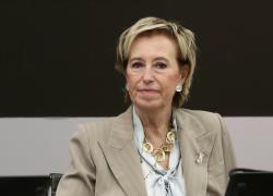 Regione Lombardia, per Letizia Moratti cambio di schieramento alla ricerca del potere: il cattivo esempio dell'alta borghesia milanese