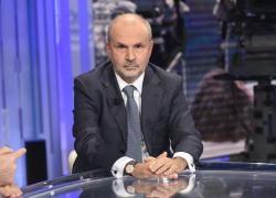 Covid, il ministro della Salute Schillaci: "Positivi asintomatici al lavoro dopo 4 o 5 giorni"