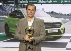 Skoda ENYAQ coupé RS iV vince il Volante d'Oro