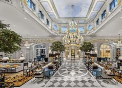 L'artista belga Hans Op de Beeck presenta una selezione di opere nella lobby del The St. Regis Rome