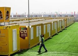 Mondiali calcio in Qatar, dormitori horror per i tifosi stranieri