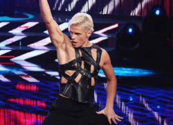 Alessandro Egger, chi &egrave;: fidanzata, genitori, padre, madre, figli, et&agrave;, Ballando con le Stelle
