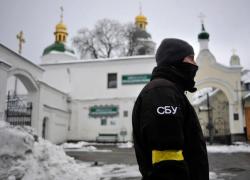 Guerra in Ucraina, perquisizioni al Monastero delle Grotte a Kiev. Cremlino: "Azione militare contro la Chiesa ortodossa russa"  