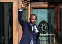 Soumahoro, 5 milioni e mezzo in 18 anni senza gara alle cooperative della moglie
