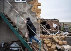 Ucraina, bombardamenti russi su Kherson: autorità costrette a evacuare gli ospedali