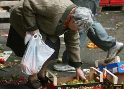 Italiani spaventati e più poveri: ecco come ci hanno ridotto i lockdwon secondo Censis