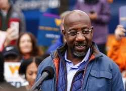 Midterm Usa, in Georgia vince il dem Warnock: Senato azzurro (51-49) nonostante Biden 