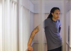 Brittney Griner, libera la cestista arrestata in Russia: scambio di prigionieri con gli Usa
