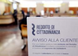 Reddito cittadinanza, Inps: "Respinte 240mila domande nei primi 10 mesi del 2022, rischio frode"