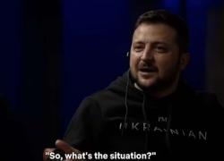 Zelensky e il ritorno alle origini: racconta barzellette al Letterman Show - VIDEO