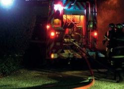 Francia, incendio in un palazzo di 7 piani a Lione: 10 morti tra cui 5 bambini - VIDEO