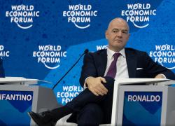 Mondiali Qatar 2022, Infantino sui diritti umani: "Liberi di esprimere opinioni ma godiamoci il calcio"