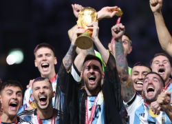Qatar 2022, l'Argentina è campione del mondo: vittoria contro la Francia ai rigori. Messi da record