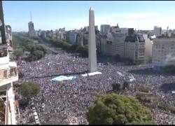 Argentina campione del mondo 2022, a Buenos Aires 1 milione di persone in piazza per festeggiare il trionfo - VIDEO