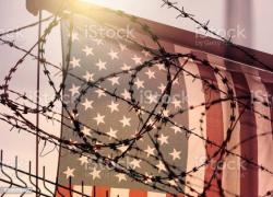 Usa, la Corte Suprema conferma la misura Trump: blocco dei migranti alla frontiera con il Messico