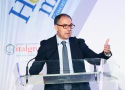 Consumi fuori casa 2025, visite -0,8% e prezzi +3%, mercato Ho.Re.Ca. oltre 100 miliardi; per il 2026 attesa crescita marginale